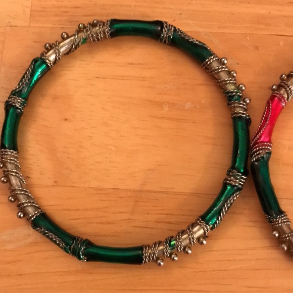 Wrapped gold bangle bracelets, two - Picture 3 of 4